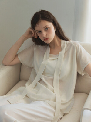 Tied half-sleeve blouse (Ivory)