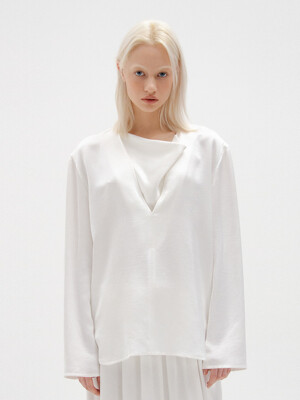 SOVIA Oversized Long Sleeve Top - White