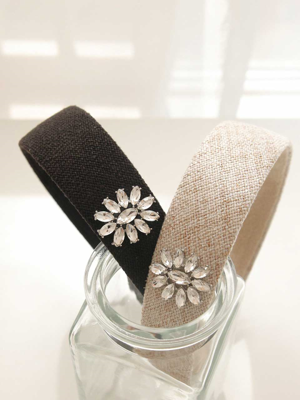 Fabric Flower White Cubic Point Hair Band H0863