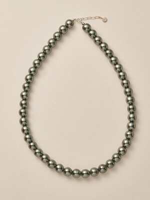 Vit Black pearl Necklace