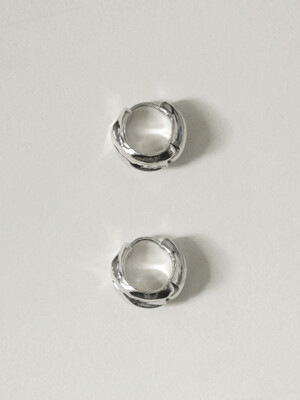 Wave one touch Earring