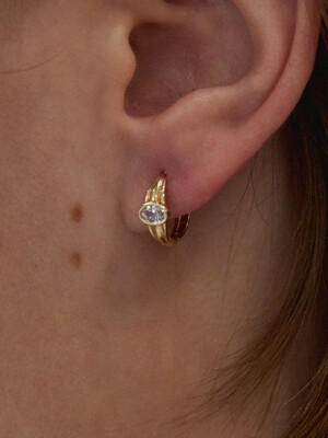 14K Ribbed oval hoop earrings