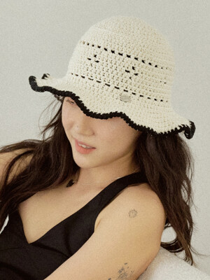 No.156 / Lily Wide Bucket Hat _ Cream