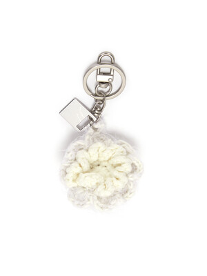 SEAFLOWER KNIT KEYRING IN IVORY