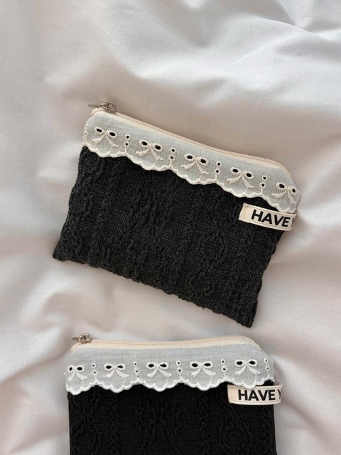 헤브유에버 Ribbon lace cable flat pouch - charcoal