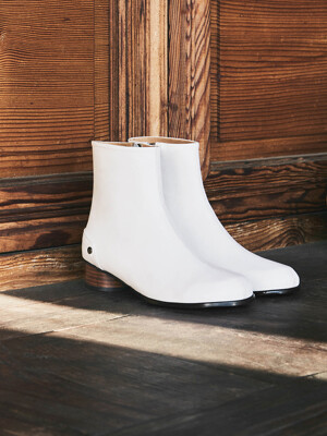 Eloel ornament low heel boots_ivory