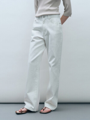 화이트 데님 스트레이트 팬츠 MDPT054WHITE