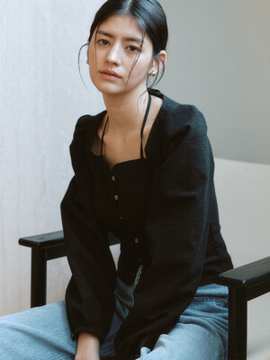 comos 1351 heart halter-neck blouse (black)