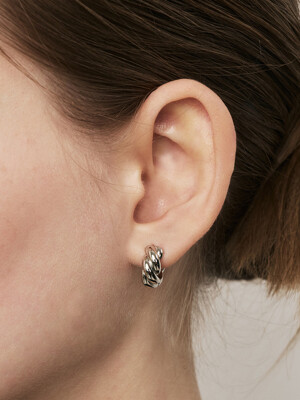 over twist one-touch earring