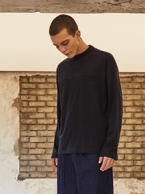 MOCK NECK LONG SLEEVE NAVY