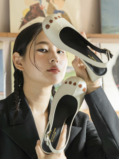 샌들,펌프스 - 디토레 (Ditole) -  PEDICURE NAIL DETAIL SLINGBACK SHOES CREAM IVORY