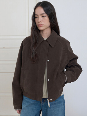 SUEDE PLEATS BOMBER JACKET_DARK BROWN