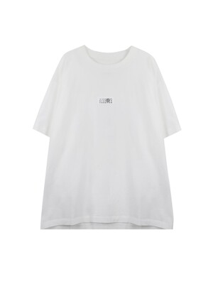 메종마르지엘라 뉴머릭 로고 반팔 티셔츠 SH0GC0033S24312-101