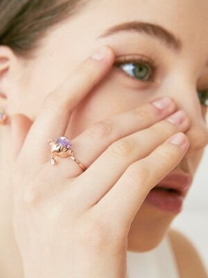 Side of Flowers Snowball Ring