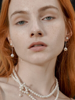 gugu pearl earring