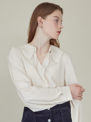 iuw1270 flare collar blouse (ivory)