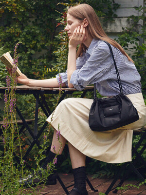 Miel nylon long shoulder bag-black