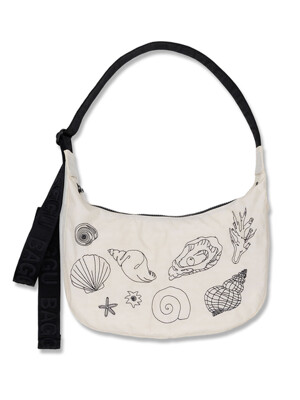 [바쿠백] BAGGU 나일론 크레센트백 미디움 Embroidered Shells