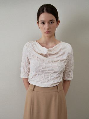 DRAPE HIVE SPAN TEE IVORY 드레이프 하이브 스판티 아이보리