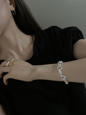 Daily bold chain bracelet