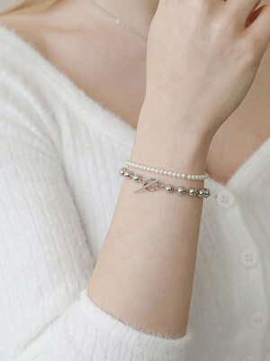 ball n pearl bracelet B042