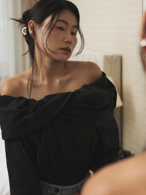 블라우스 - 호쿠스포쿠스 (HOKUSPOKUS) - Urban drape blouse / Powder black