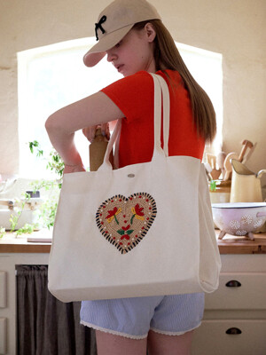 No.208 / Heart Embroidery Crochet Travel Bag (L)