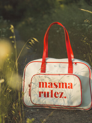 mama square pocket shoulder bag _ cream