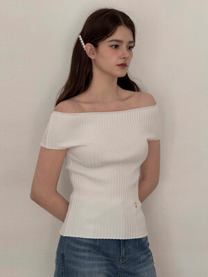 See off White knit