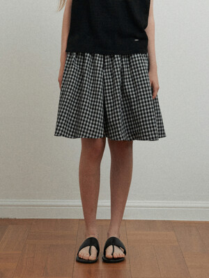 SMOKE FLARE CHECK SKIRT_BLACK