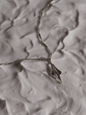 Fragment of waves. necklace 01