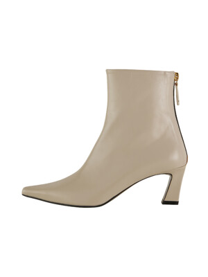 RN4-SH036 / Slim Lined Ankle Boots