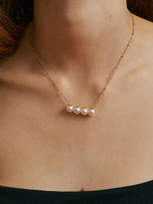 Trapeze pearl Necklace