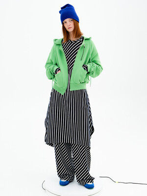 Green zip winter hoodie with signature puller