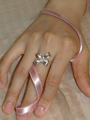 RIBBON RING