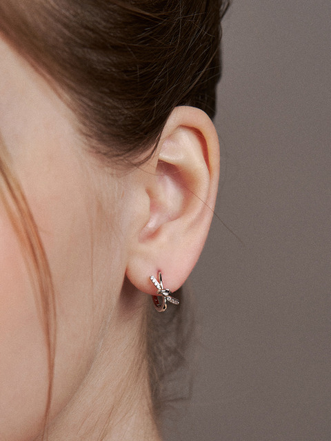 ★Hei★ sv925 cube onetouch earring Designer fashion, Seoul-fully created | W Concept