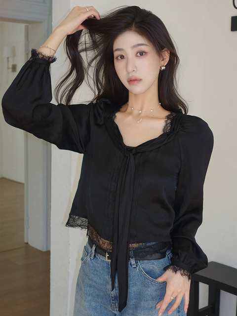 플로움 [유니PICK][크림 당일출발] Juliet Blouse_2Color