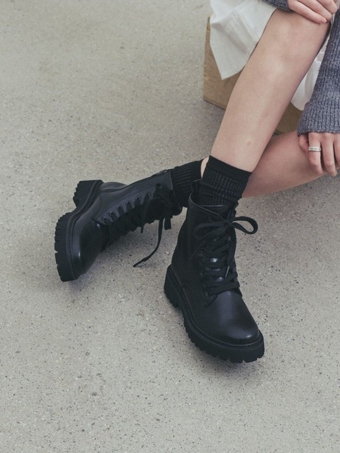 모이지 [리퍼브]EO2515B Lace-up Walker Boots