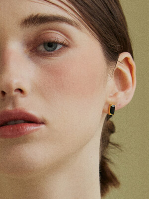 onix square earring