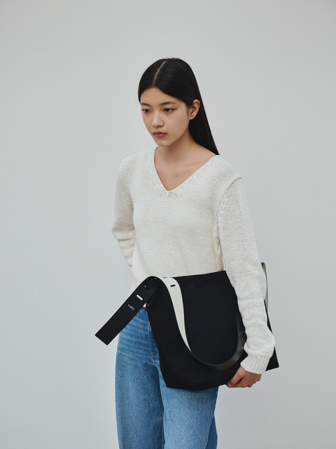 숄더백,숄더백 - 니프티레이어 (NIFTYLAYER) - A/P 002 MORETEX WATER FLOW ECO LEATHER STRAP SHOULDER BAG L_BLACK