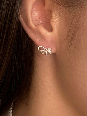 ribbon earring