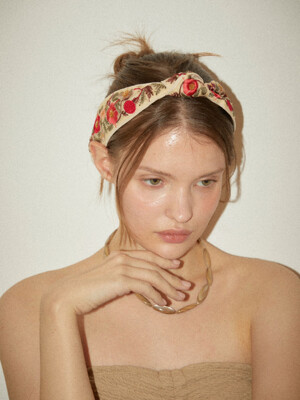 Blooming_Ivory