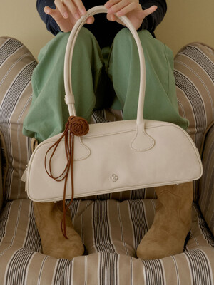 Aram Baguette Bag_Ivory