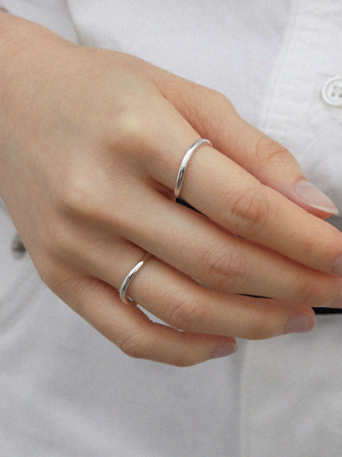 엔프프]petal string ring-black