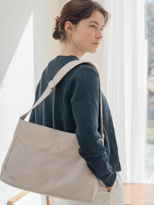 Comfy Cross Bag _ Warm Grey