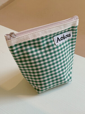 Aeiou Basic Pouch (M size) Spring Green Check