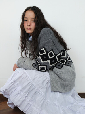 The Cowichan Sweater Nordic_F234KN02
