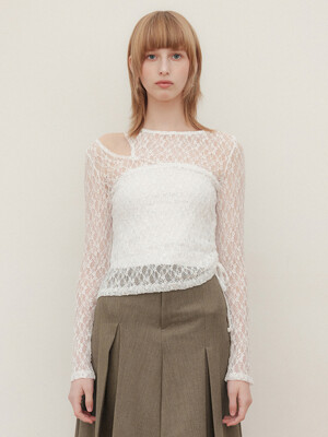 CUT OUT LACE SHIRRING TOP - WHITE