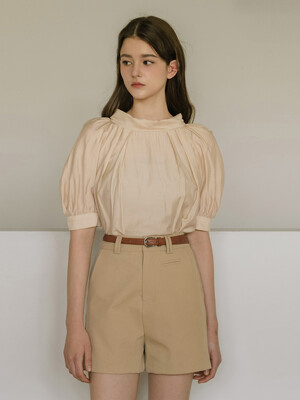Pocket beige shorts
