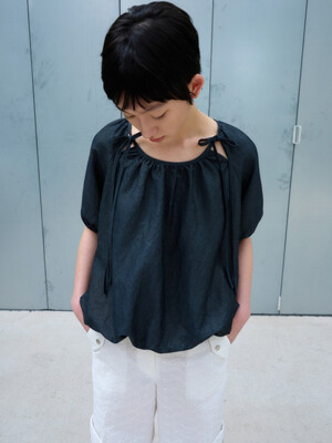 STRAP PUFF BLOUSE (NAVY)